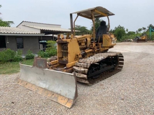 ขาย  138,000  MITSUBISHI BD2F ( ตีนเป็ด 50 CM-4,000 ชม) สภาพเก่านอก เครื่องดี เกียร์แรง ปั้มยกแรง โช่หนา รถสวยพร้อมใช้งาน เอกสารชื้อขาย รถอยู่  นครปฐม 090-772-3710 090-772-3708