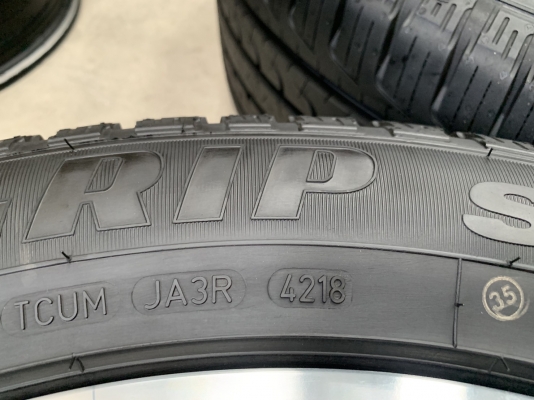 ล้อแม็กป้ายแดง Ford Everest ขอบ 20 รุ่นใหม่ล่าสุด พร้อมยางใหม่ป้ายแดง 265-50-20 GoodYear รถออกปี 19 สวยกริ๊บๆ