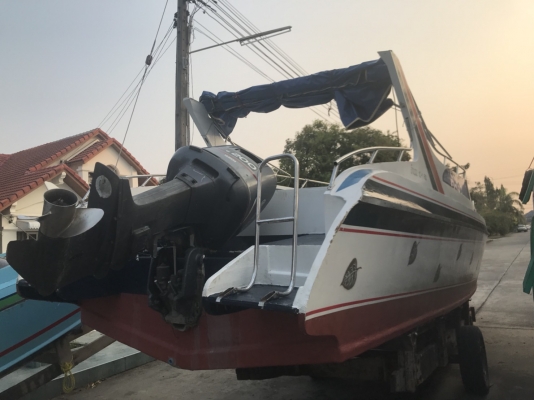 ขายเรือเร็ว 33 ฟุต 2 เครื่อง YAMAHA 200 แรงม้า ราคา 650000 บาท ขายเรือเร็ว 33 ฟุต 2 เครื่อง YAMAHA 200 แรงม้า ราคา 650000 บาท