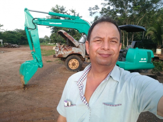 ขายรถแบคโฮ KOMATSU PC45-7ปั๊มนิ้ว เอกสารเล่ม ระบบไฟเต็ม มีระบบหัวกระแทก ราคา 350000