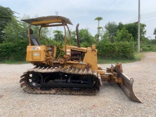 ขาย 138,000 MITSUBISHI BD2F ( ตีนเป็ด 50 CM-4,000 ชม) สภาพเก่านอก เครื่องดี เกียร์แรง ปั้มยกแรง โช่หนา รถสวยพร้อมใช้งาน เอกสารชื้อขาย รถอยู่ นครปฐม 092-595-6777 061-446-2662 ญิ๋งยุ ขาย 138,000 MITSUBISHI BD2F ( ตีนเป็ด 50 CM-4,000 ชม) สภาพเก่านอก เครื่องดี เกียร์แรง ปั้มยกแรง โช่หนา รถสวยพร้อมใช้งาน เอกสารชื้อขาย รถอยู่ นครปฐม 092-595-6777 061-446-2662 ญิ๋งยุ