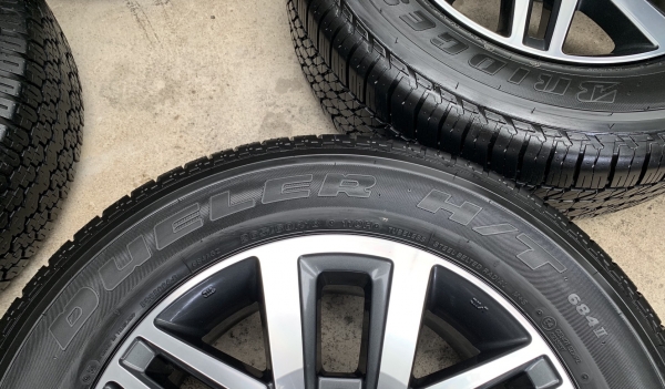 ล้อแม็กป้ายแดง Toyota New Fortuner ขอบ 18 พร้อมยางป้ายแดง 265-60-18 Bridgestone ปี 19 สวยกริ๊บๆ