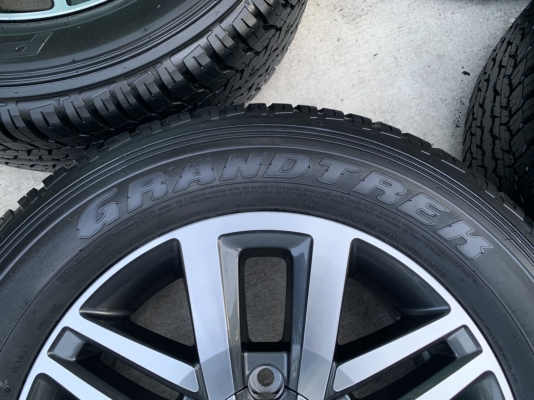 ล้อแม็กป้ายแดง Toyota New Fortuner ขอบ 18 พร้อมยางใหม่ป้ายแดง 265-60-18 Dunlop ปี 19 สวยกริ๊บๆ