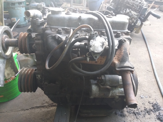 ขายเครื่อง อีซูซุ c240 เครื่องติดได้ ขายตามสภาพ ตัวละ 10000 สนใจทักได้ค่ะ 098-5922944