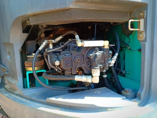 ขายจ้า.KOBELCO SK135SR-2 YY05 เก่านอกแท้  เดิมๆๆ สภาพสวย พร้อมใช้  โทร 089-3818694 จ๊อย