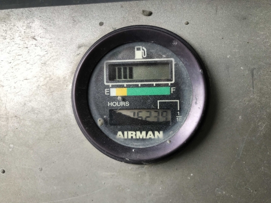 ปั้มลม สกรู AIRMAN รุ่น PDS90S นำเข้าตรงจากญีปุ่น เครื่องสวย ราคาไม่แพงครับ