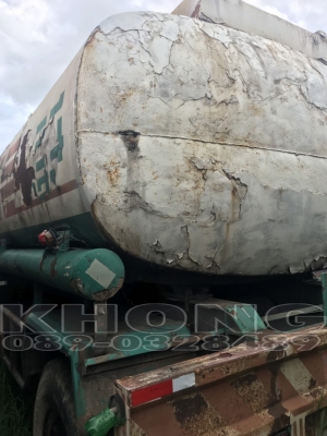 ขายด่วน ถังน้ำมันปาล์ม 16000 ลิตร สีมีร่อนบ้าง ทรงสวย เอาไปทำถังใส่รถน้ำได้สบายๆ แค่เก็บสี เพียง 65000 บาท