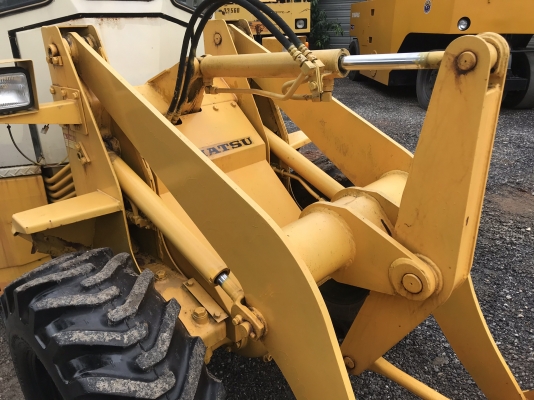 ขายรถตัก KOMATSU WA30-2 นำเข้าจากญี่ปุ่น พร้อมใช้ครับ ติดต่อ 063-9316985 ID LINE : 0639316985 ครับ