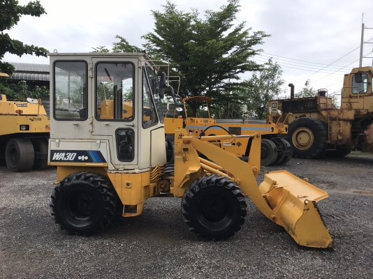 ขายรถตัก KOMATSU WA30-2 นำเข้าจากญี่ปุ่น พร้อมใช้ครับ ติดต่อ 063-9316985 ID LINE : 0639316985 ครับ