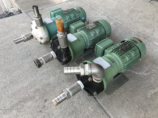 ขายปั๊มเคมี-ปั๊มน้ำมัน Magnet Pump Assoma 1/3HP. 380V made in Taiwan สภาพสวย ใหม่มาก หมุนนิ่ม พร้อมใช้งาน มี 3ตัวครับ ราคาตัวละ 3,300 บาท