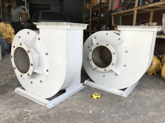 ขายพัดลมโบวเวอร์ดูด-เป่าอากาศ NEC 3HP. 380V 2800rpm. made in Japan โครงสร้างแข็งแรง สภาพสวยใหม่มาก หมุนนิ่ม ลมแรง พร้อมใช้งาน มี 2ตัวครับ ราคาตัวละ 9,000 บาท