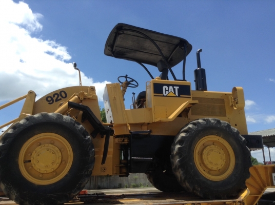 รถตักล้อยาง Caterpillar 920 รถตักล้อยาง Caterpillar 920