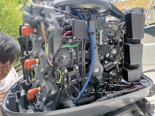 ขายเครื่อง200hp yamaha 2storke ขายเครื่อง200hp yamaha 2storke