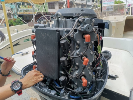 ขายเครื่อง200hp yamaha 2storke ขายเครื่อง200hp yamaha 2storke