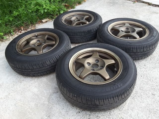ขายล้อแม็กขอบ14 4รู100 มี4วงครบสวยๆ พร้อมเเถมยางครบ ถูกมาก4400บ.