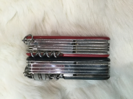 Victorinox multi tools มือสองจากอเมริกา Victorinox multi tools มือสองจากอเมริกา