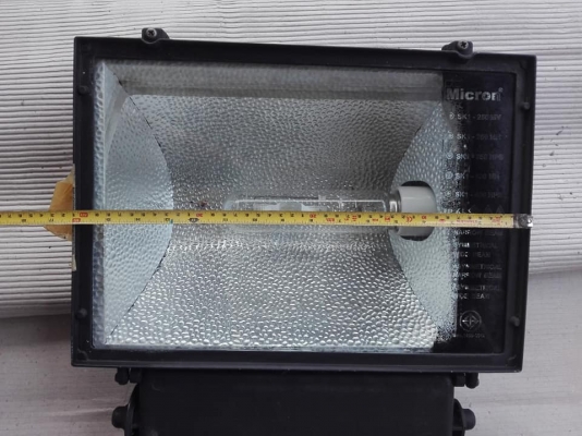 สปอร์ตไลท์สนาม