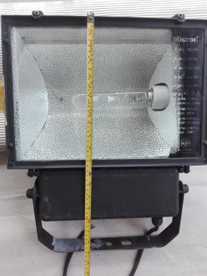 สปอร์ตไลท์สนาม