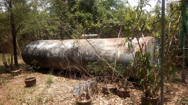 ขายด่วน ถังน้ำ้เหล็ก 12000 ลิตร ขนาด 2.4 x 6.0 ม. สีร่อนเล็กน้อย ทรงสวย เอาไปทำถังติดรถได้ ราคา 40,000 บาท สนใจติดต่อ 0933361654