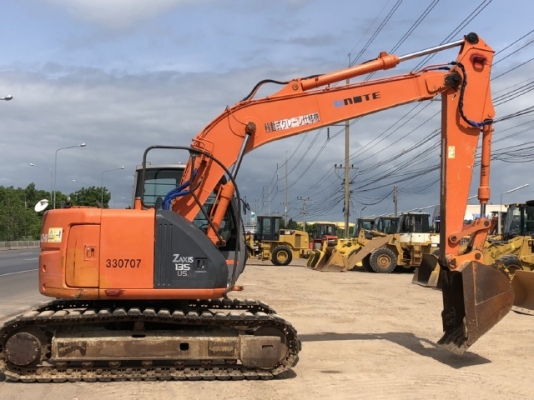 ขายรถขุด HITACHI ZX135US นำเข้าเองจากญี่ปุ่น สภาพสวยพร้อมใช้ มีVDOการทำงานครับ