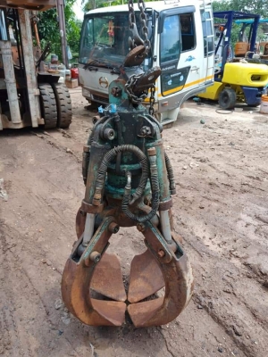 บัวคีบเหล็กใช้ได้กับแม็คโครและเฮียบสวยๆ แน่นๆ พร้อมใช้สภาพเหมือนใหม่ราคา22,500สนใจ0876029295ยุ่ฉะเชิงเทรา