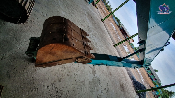 ขายดาวน์ KOBELCO SK 210-10LC YQ15 บูมยาว 15 เมตร