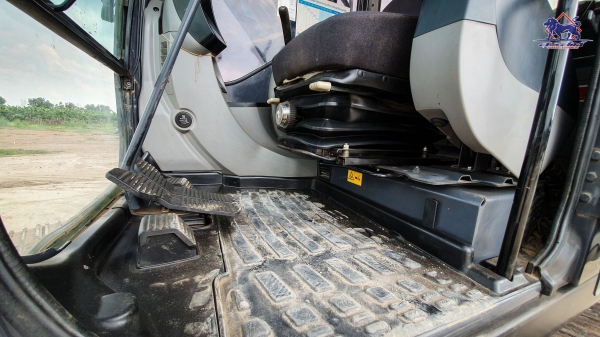 ขาย KOBELCO SK 200-8 Yn12 SuperXM ใช้งาน 3,5xx ชั่วโมง ขาย KOBELCO SK 200-8 Yn12 SuperXM ใช้งาน 3,5xx ชั่วโมง