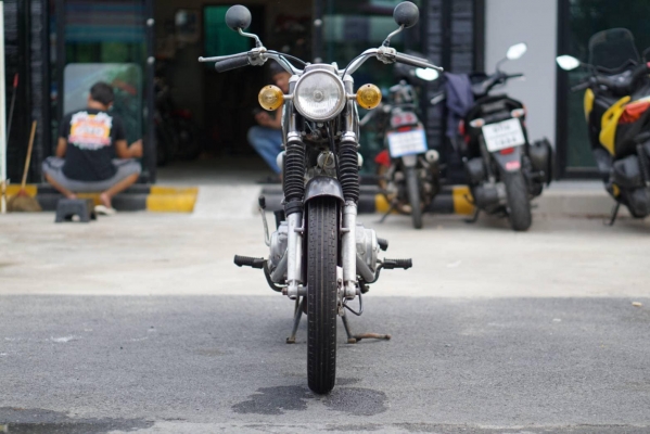ร้าน วุฒิ นนบุรี ขาย HONDA CD125 กระเป๋าเล็กรถสวยเครื่องดีพร้อมใช้ทะเบียนโอน