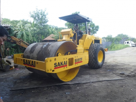 รถบดสั่นเสทืน10ตัน Sakai SV 91 TF-2เปลือก 2เพลา เล่มทะเบียนพร้อมลงงาน