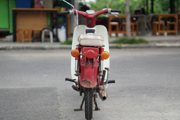 ร้าน วุฒิ นนบุรี ขาย HONDA C70 รถสภาพสวยเดิมๆพร้อมใช้ทะเบียนโอน