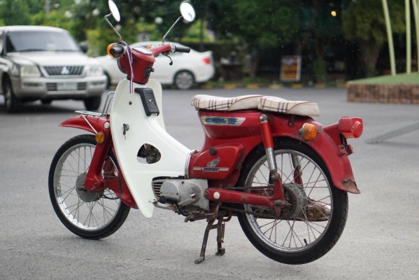 ร้าน วุฒิ นนบุรี ขาย HONDA C70 รถสภาพสวยเดิมๆพร้อมใช้ทะเบียนโอน