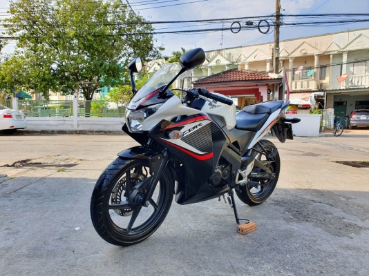 Cbr 150i 2015 สีขาวดำ รถมือเดียว