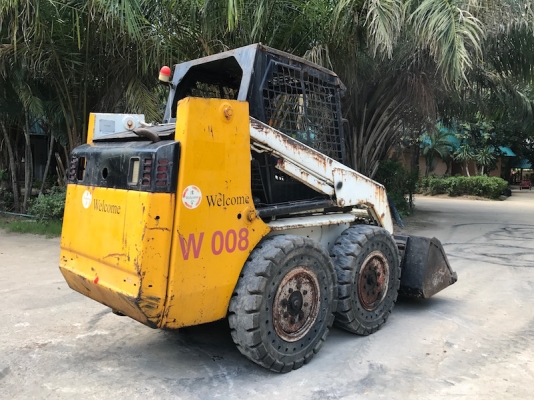 ขายรถตัก BOB CAT 753 ดีเซล ขับ4ล้อแรง สวยเดิมจากญี่ปุ่น ยังไม่เคยใช้ในไทย 215,000เท่านั้น!!