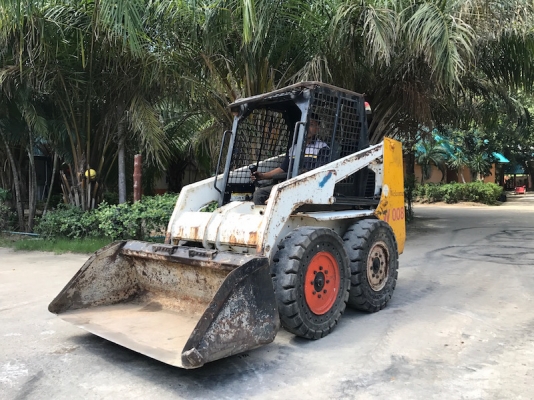 ขายรถตัก BOB CAT 753 ดีเซล ขับ4ล้อแรง สวยเดิมจากญี่ปุ่น ยังไม่เคยใช้ในไทย 215,000เท่านั้น!!