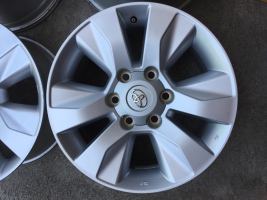 ล้อรีโว่ขอบ17+น๊อต ถอดป้ายแดง เก่าเก็บสวยๆโทร0879050181.ส่งได้ ล้อรีโว่ขอบ17+น๊อต ถอดป้ายแดง เก่าเก็บสวยๆโทร0879050181.ส่งได้