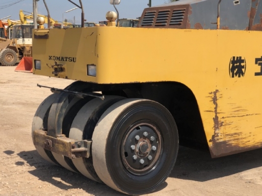 ขายรถบด 9 ล้อ KOMATSU JW200 นำเข้าเองจากญี่ปุ่น สภาพสวยพร้อมใช้ มีVDOการทำงานครับ