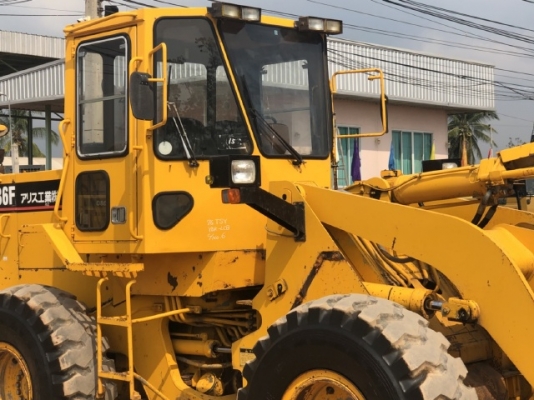 ขายรถตักล้อยาง CAT 936F นำเข้าเองจากญี่ปุ่น สภาพสวยพร้อมใช้ มีVDOการทำงานครับ