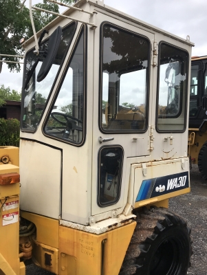 ขายรถตัก KOMATSU WA30-2 นำเข้าจากญี่ปุ่น พร้อมใช้ครับ ติดต่อ 063-9316985 ID LINE : 0639316985 ครับ