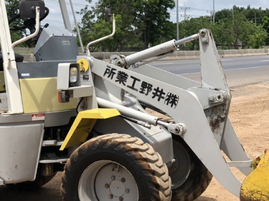 ขายรถตักล้อยาง KOMATSU WA20-2 นำเข้าเองจากญี่ปุ่น สภาพสวยพร้อมใช้ มีVDOการทำงานครับ