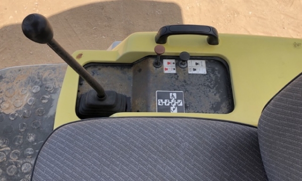 ขายรถตักล้อยาง KOMATSU WA20-2 นำเข้าเองจากญี่ปุ่น สภาพสวยพร้อมใช้ มีVDOการทำงานครับ