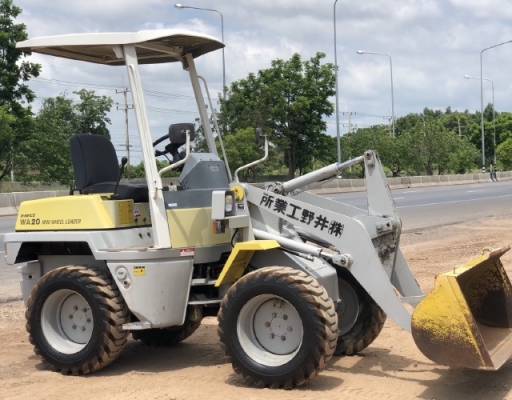 ขายรถตักล้อยาง KOMATSU WA20-2 นำเข้าเองจากญี่ปุ่น สภาพสวยพร้อมใช้ มีVDOการทำงานครับ