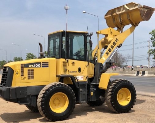 ขายรถตักล้อยาง KOMATSU WA100-5 (6,xxx ชั่วโมง) นำเข้าเองจากญี่ปุ่น สภาพสวยพร้อมใช้ มีVDOการทำงานครับ