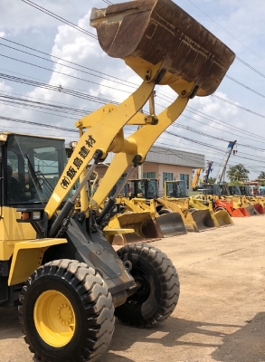 ขายรถตักล้อยาง KOMATSU WA100-5 (6,xxx ชั่วโมง) นำเข้าเองจากญี่ปุ่น สภาพสวยพร้อมใช้ มีVDOการทำงานครับ