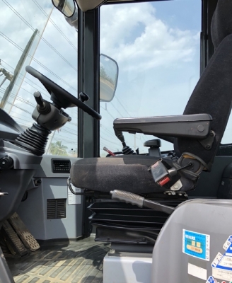 ขายรถตักล้อยาง KOMATSU WA100-5 (6,xxx ชั่วโมง) นำเข้าเองจากญี่ปุ่น สภาพสวยพร้อมใช้ มีVDOการทำงานครับ