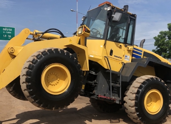 ขายรถตักล้อยาง KOMATSU WA320-5 รถนอกนำเข้าจากญี่ปุ่น สภาพสวยพร้อมใช้