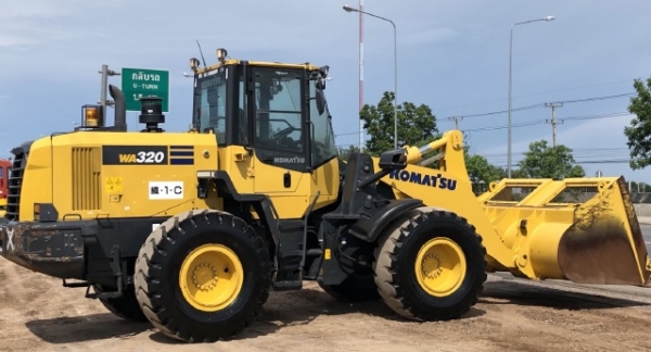 ขายรถตักล้อยาง KOMATSU WA320-7 ปี 2016 นำเข้าเองจากญี่ปุ่น สภาพสวยพร้อมใช้ มีVDOการทำงานครับ ขายรถตักล้อยาง KOMATSU WA320-7 ปี 2016 นำเข้าเองจากญี่ปุ่น สภาพสวยพร้อมใช้ มีVDOการทำงานครับ