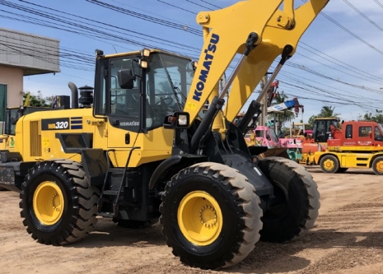 ขายรถตักล้อยาง KOMATSU WA320-7 ปี 2016 นำเข้าเองจากญี่ปุ่น สภาพสวยพร้อมใช้ มีVDOการทำงานครับ ขายรถตักล้อยาง KOMATSU WA320-7 ปี 2016 นำเข้าเองจากญี่ปุ่น สภาพสวยพร้อมใช้ มีVDOการทำงานครับ
