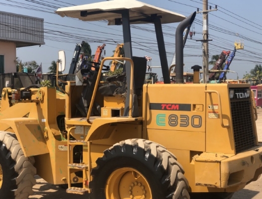ขายรถตักล้อยาง TCM E830 นำเข้าเองจากญี่ปุ่น สภาพสวยพร้อมใช้ มีVDOการทำงานครับ