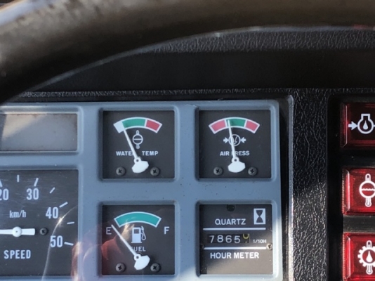 ขายรถตักล้อยาง TCM 840-2 แขนยาวพิเศษ นำเข้าเองจากญี่ปุ่น สภาพสวยพร้อมใช้ มีVDOการทำงานครับ