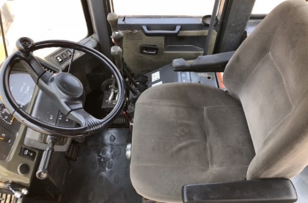 ขายรถตักล้อยาง TCM L20-3 (เทียบเท่า WA200) นำเข้าเองจากญี่ปุ่น สภาพสวยพร้อมใช้ มีVDOการทำงานครับ